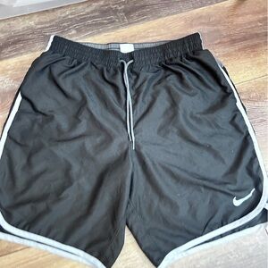 2021 Nike Black And Grey Mesh Athletic Shorts Large